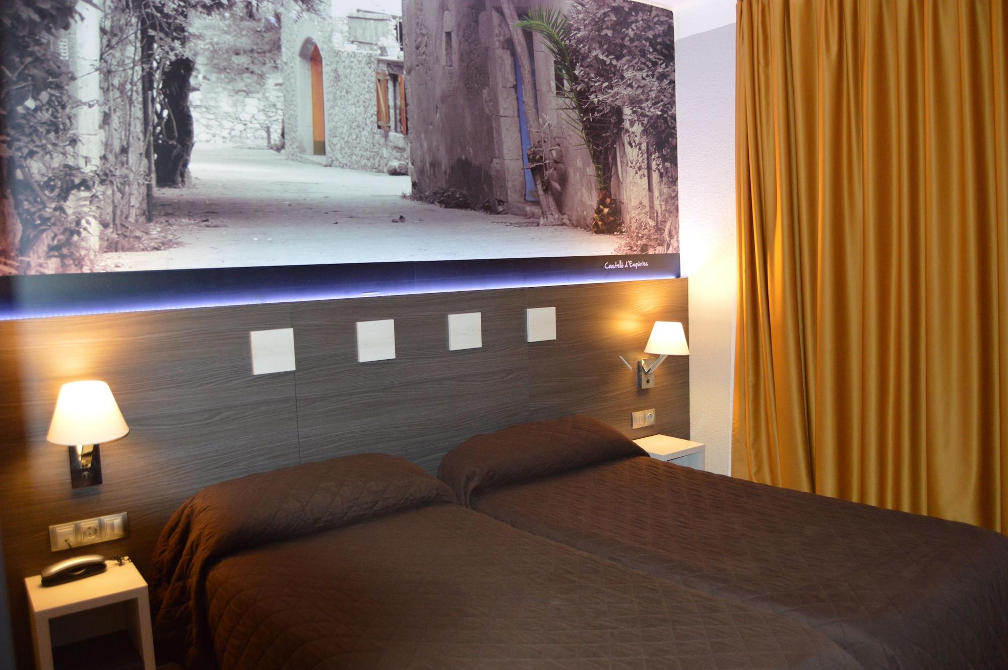 Hotel Ciutadella روساس المظهر الخارجي الصورة