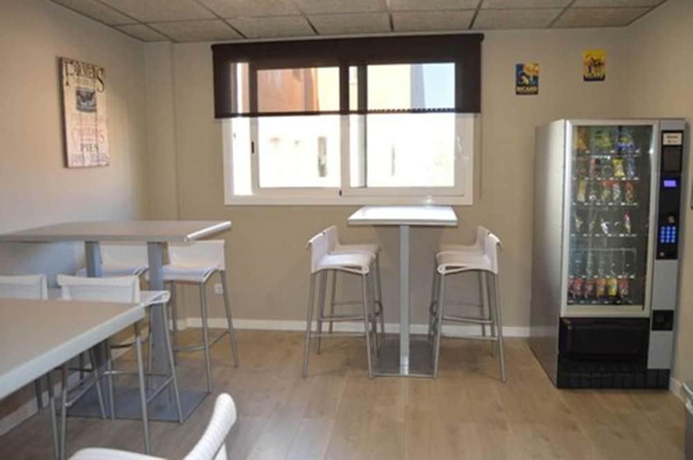 Hotel Ciutadella روساس المظهر الخارجي الصورة