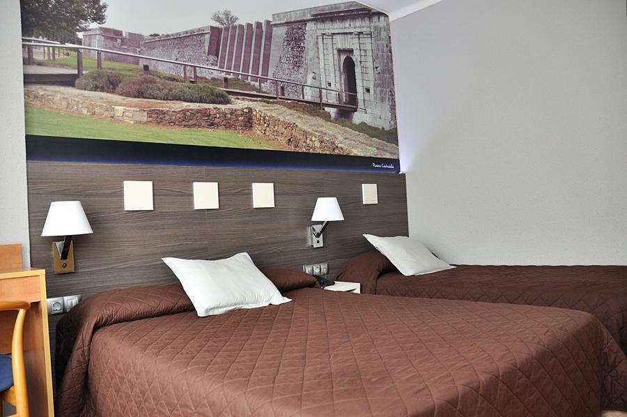 Hotel Ciutadella روساس المظهر الخارجي الصورة