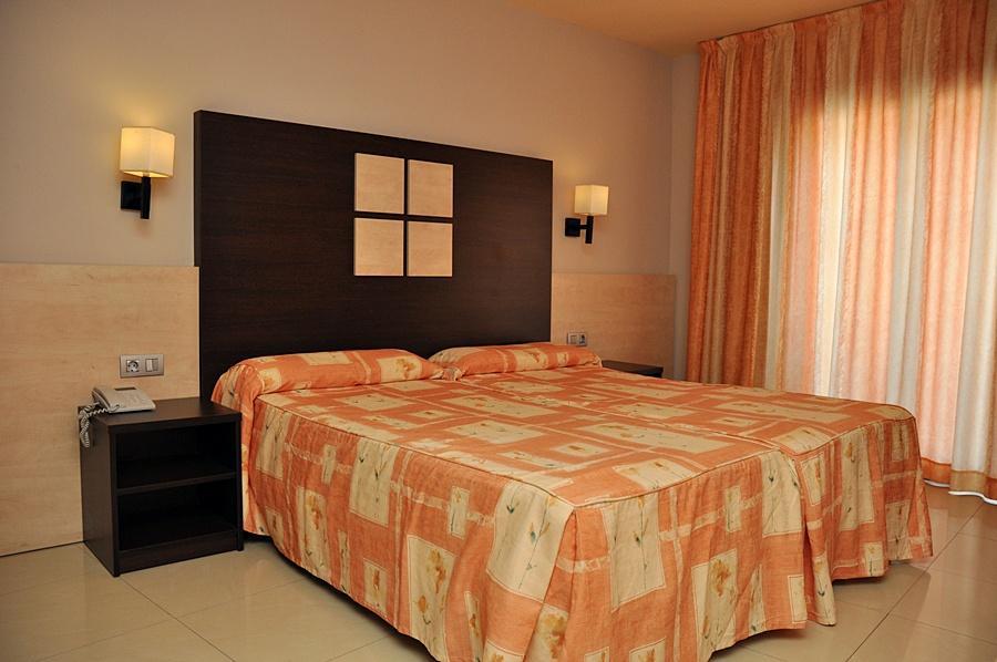 Hotel Ciutadella روساس المظهر الخارجي الصورة